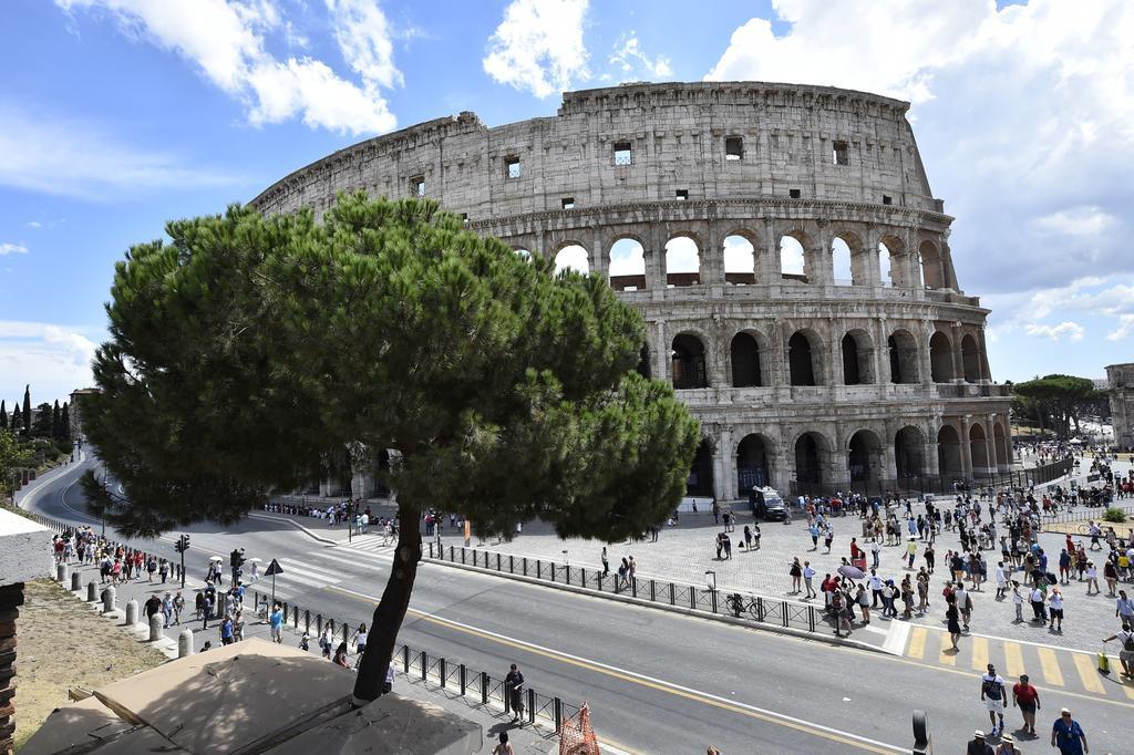 Al Centro Storico Di Roma Bed & Breakfast Bagian luar foto
