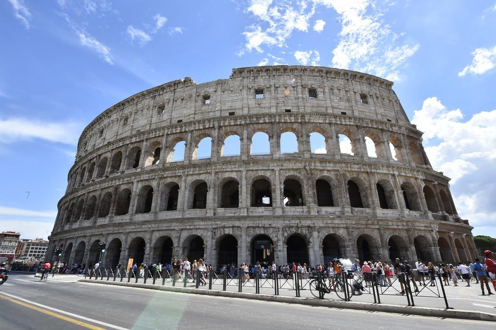 Al Centro Storico Di Roma Bed & Breakfast Bagian luar foto